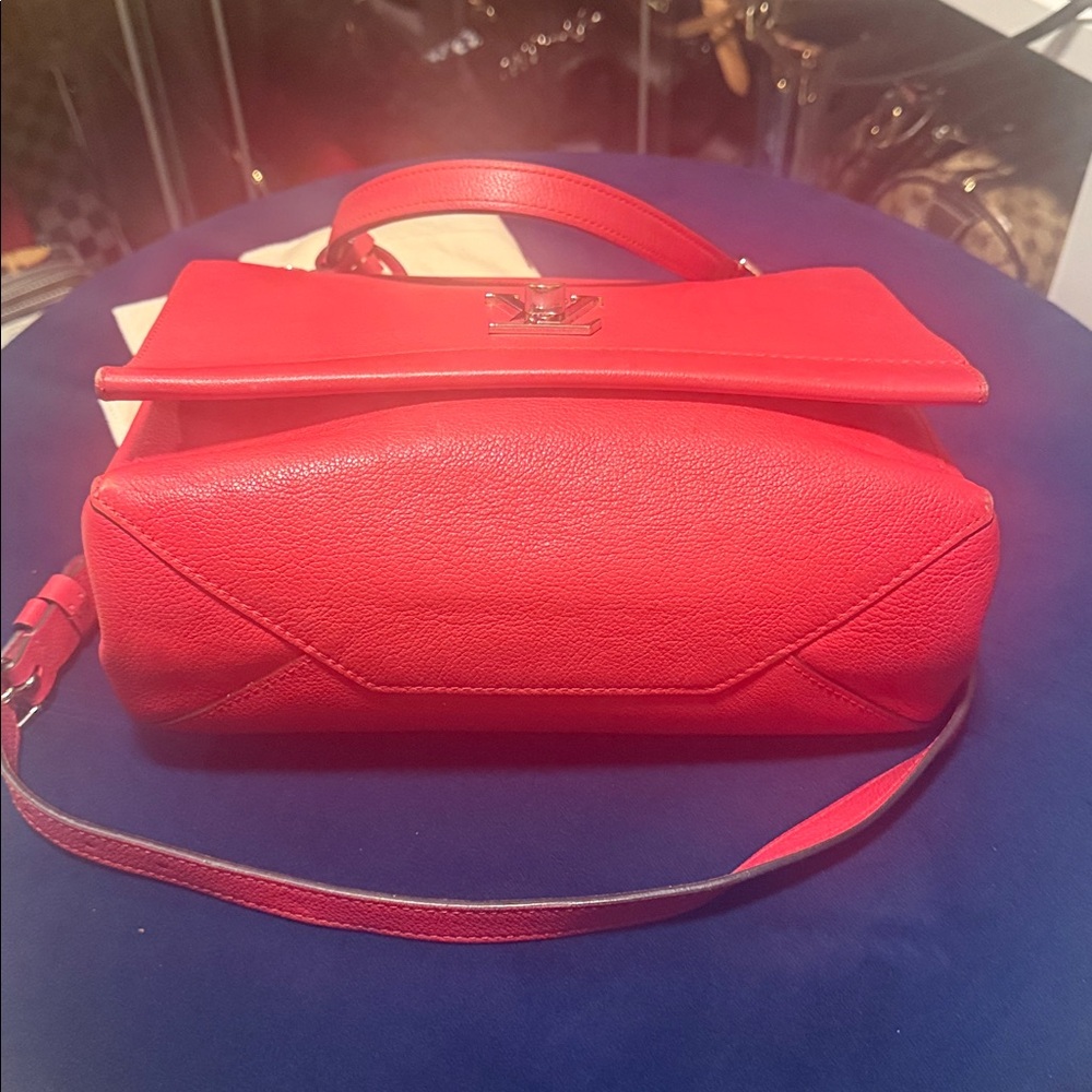 Louis Vuitton Pink Shoulder Bag lockme - Picture 3 of 5